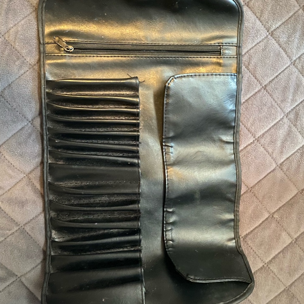 MAC brush holder travel bag